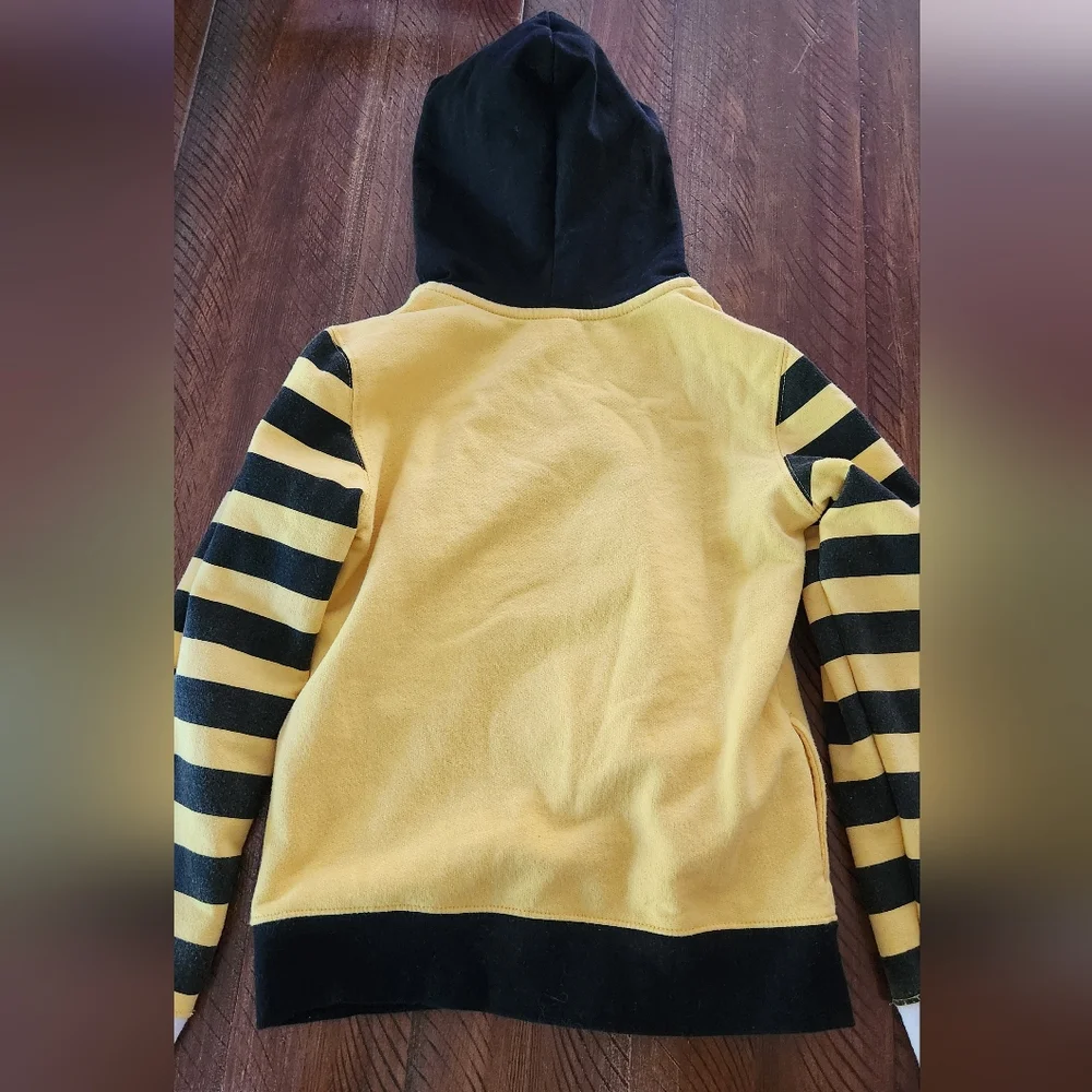 🎈2/$15 L.O.L. Doll zip up hoodie (Girls Medium)